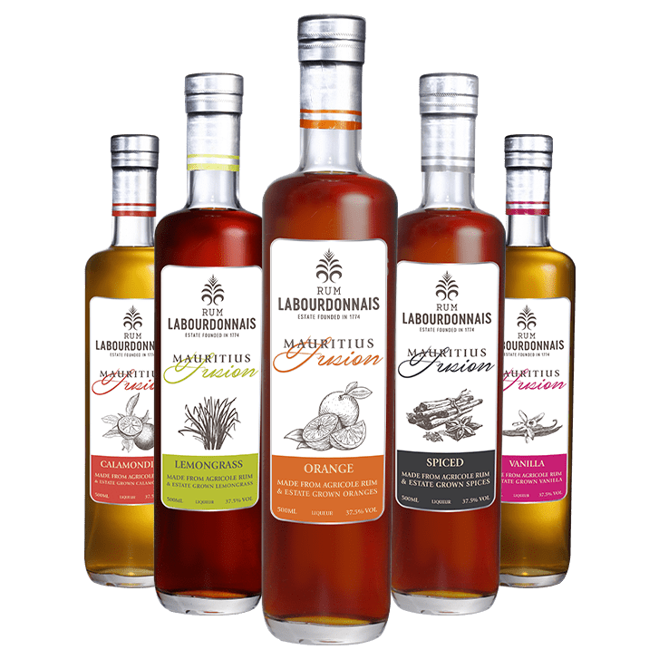 Labourdonnais Fusion rumy jsou agricole rumy vhodné do míchaných nápojů. Suroviny k přípravě rumu jsou vypěstovány s láskou k přírodě a ekologii přímo na statku Labourdonnais na Mauriciu.
